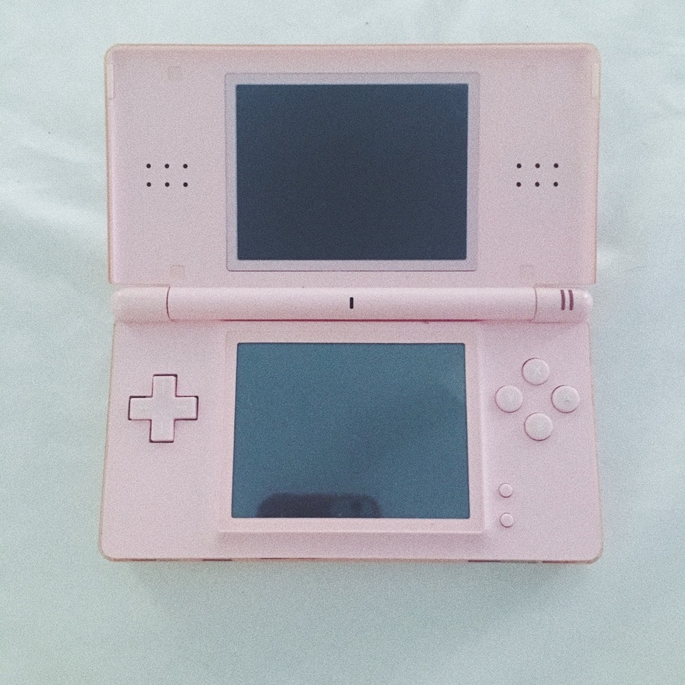 NINTENDO BUNDLE - Picture 2 of 5